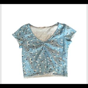 Blue crop top 🌻